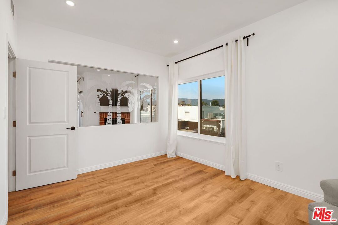 10945 Hortense St Unit: 202