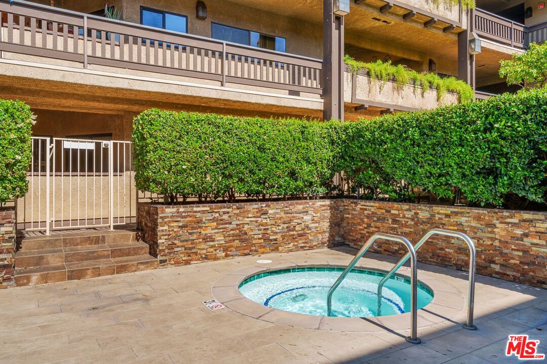 10945 Hortense St Unit: 202