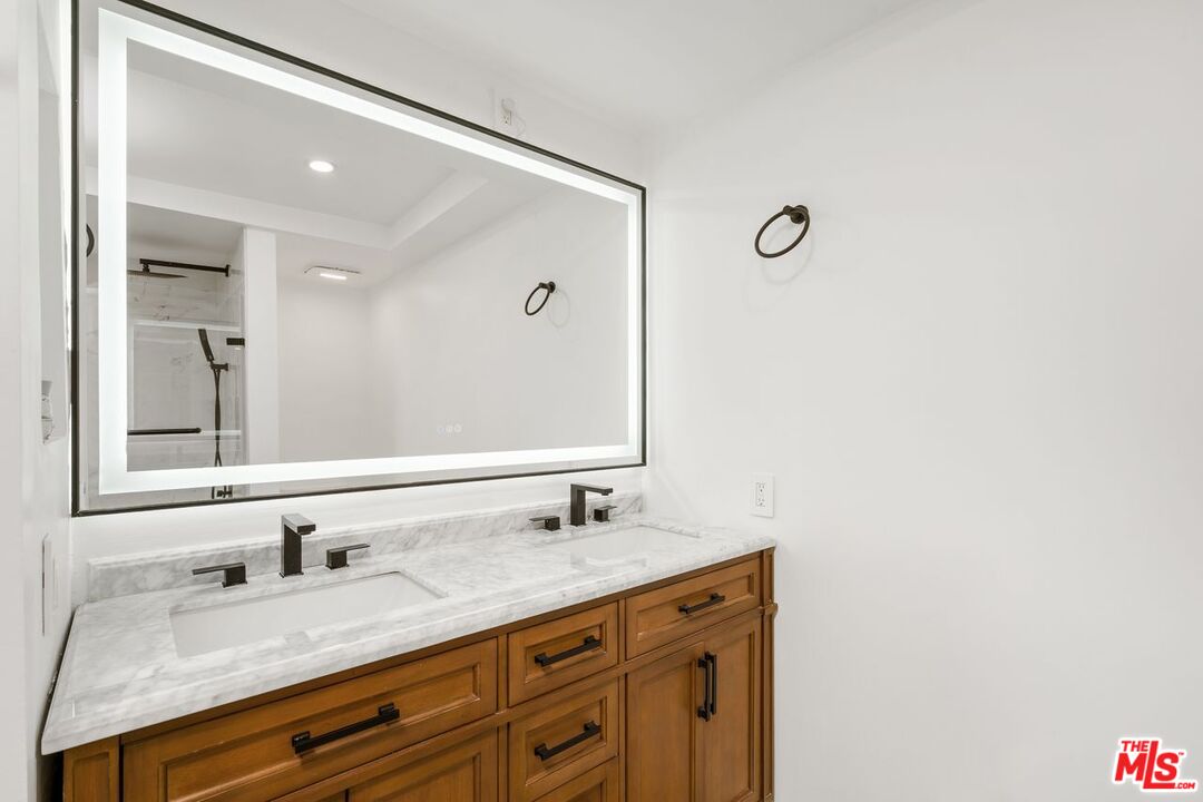 10945 Hortense St Unit: 202