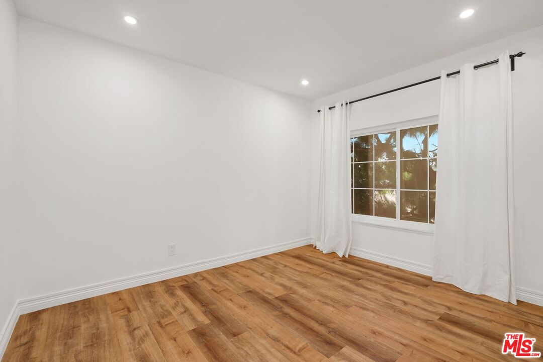 10945 Hortense St Unit: 202