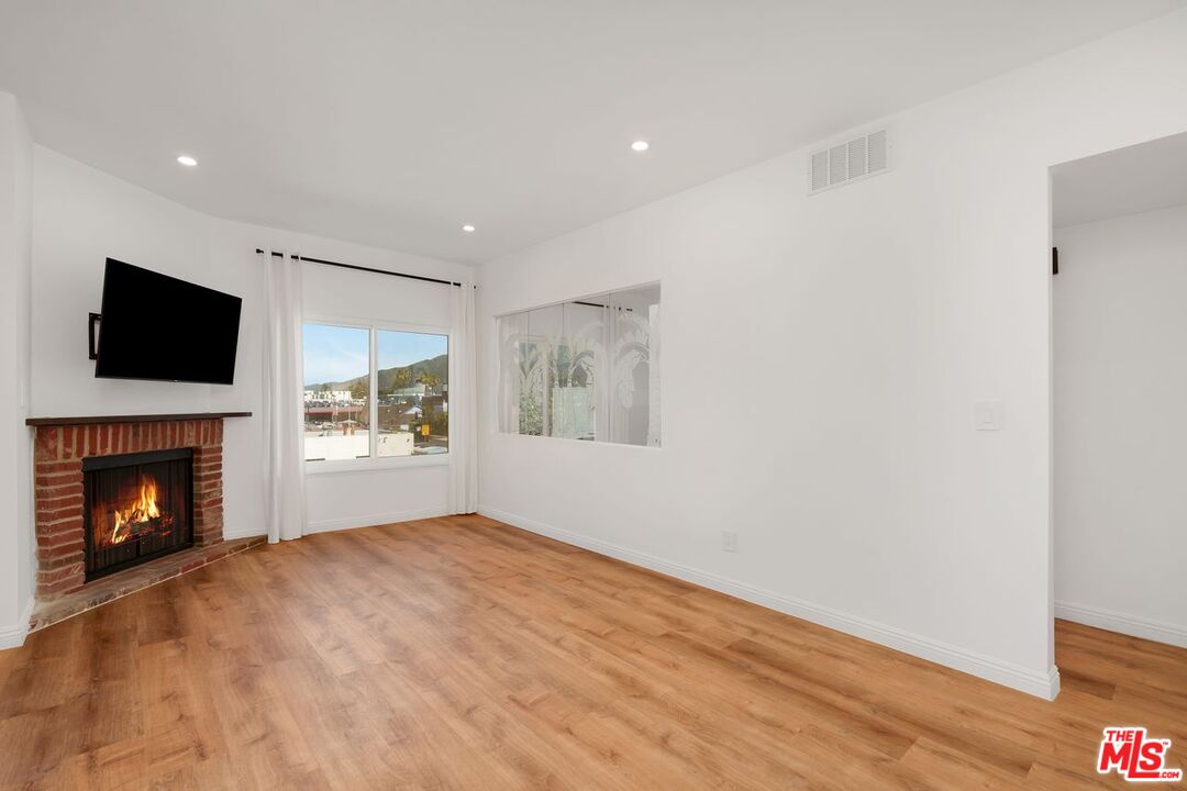 10945 Hortense St Unit: 202