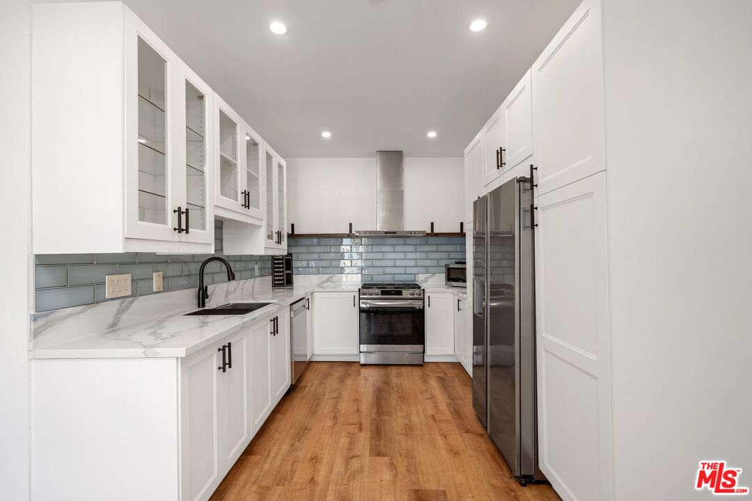 10945 Hortense St Unit: 202