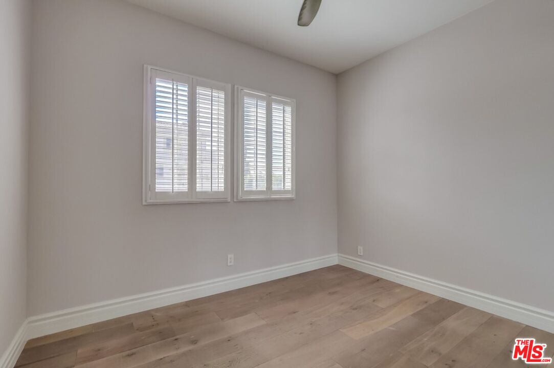 1379 Midvale Ave Unit: 307