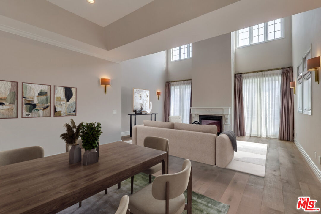 1379 Midvale Ave Unit: 307