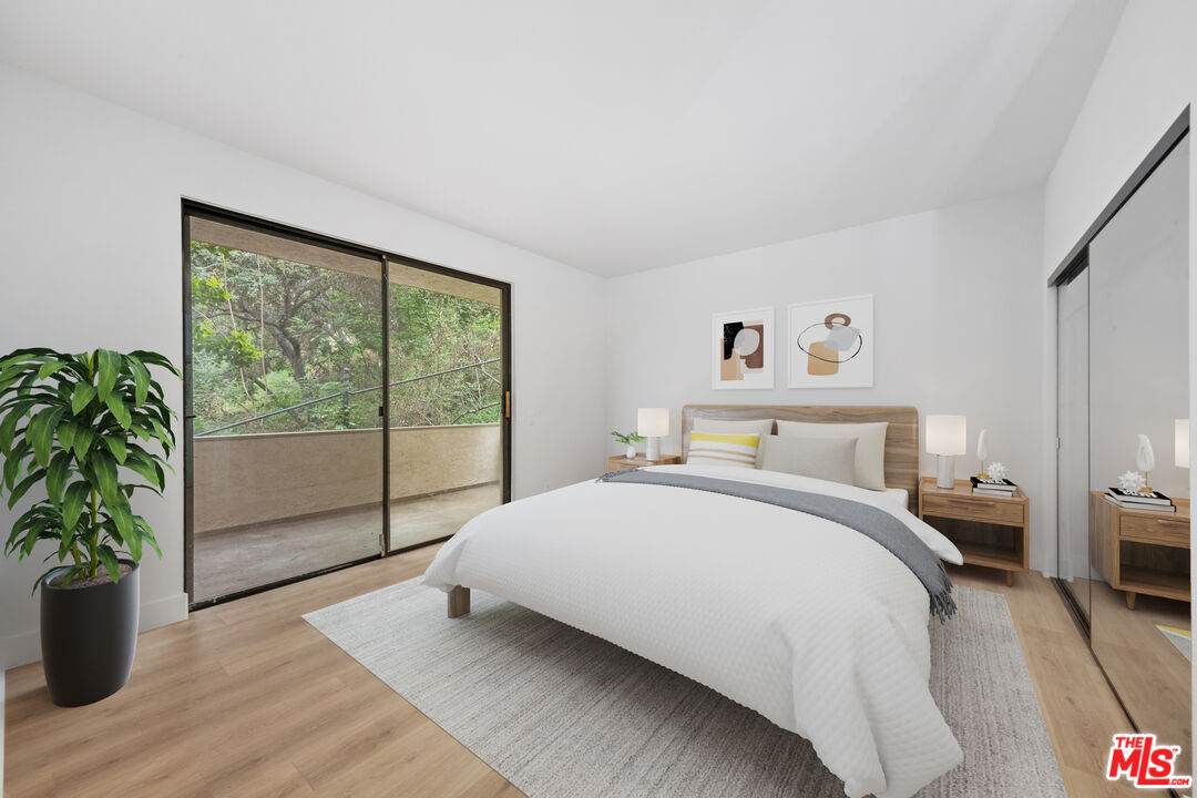 3480 Barham Blvd Unit: 105