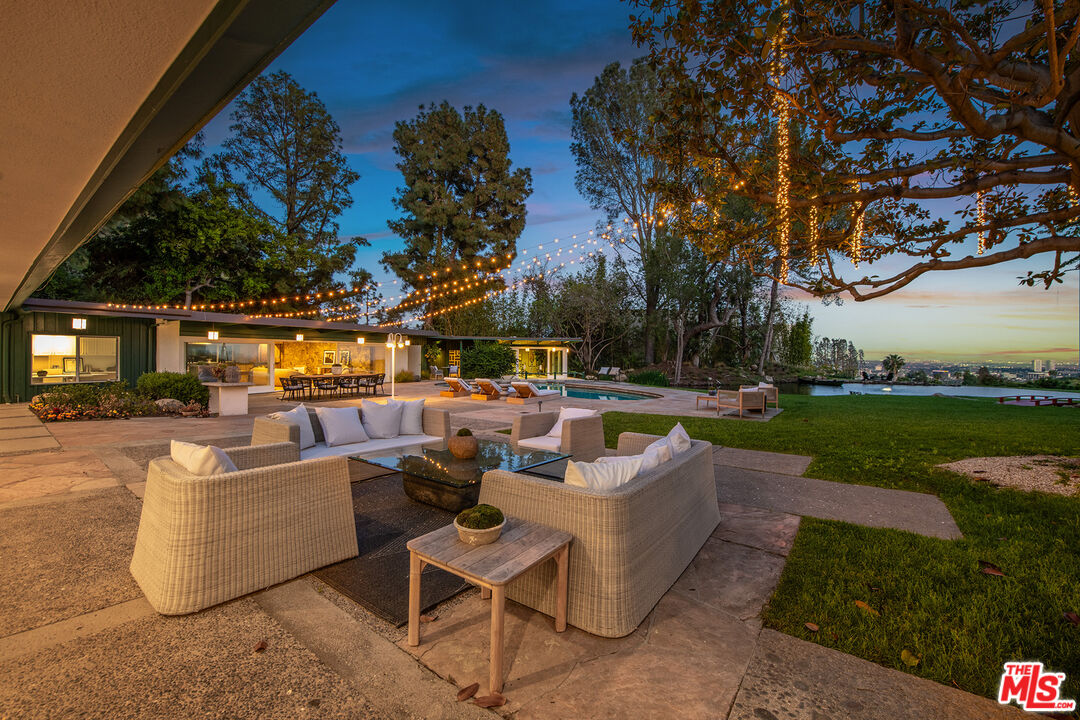 1177 Loma Linda Dr