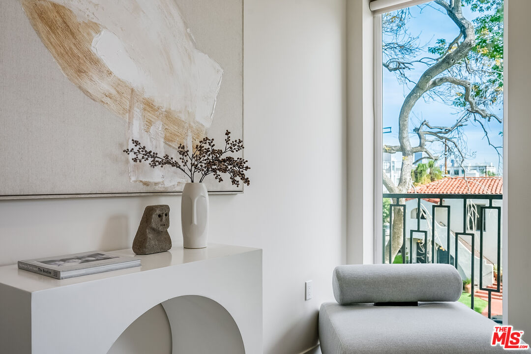 1101 S Bedford St Unit: 401