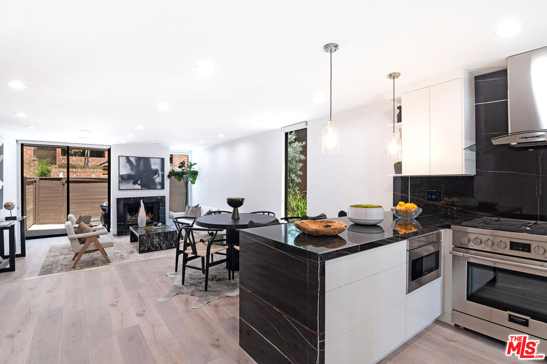 1033 Carol Dr Unit: T13