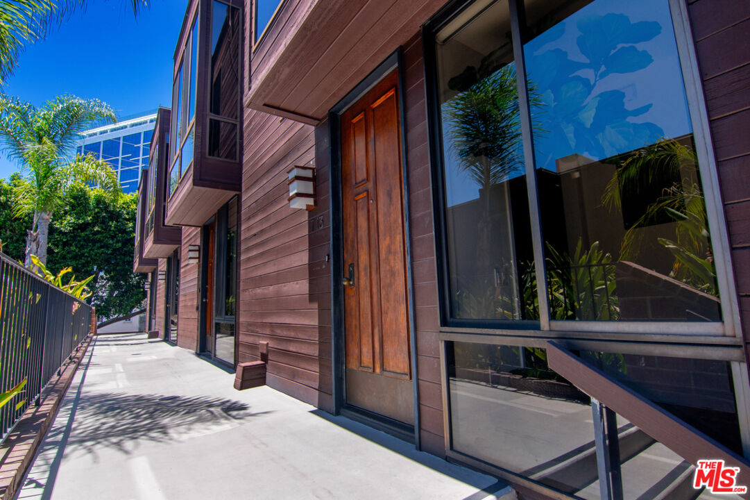 1033 Carol Dr Unit: T13