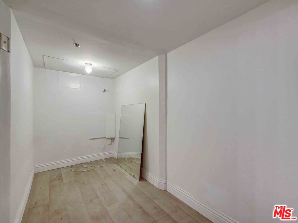 10660 WILSHIRE BLVD Unit: 608