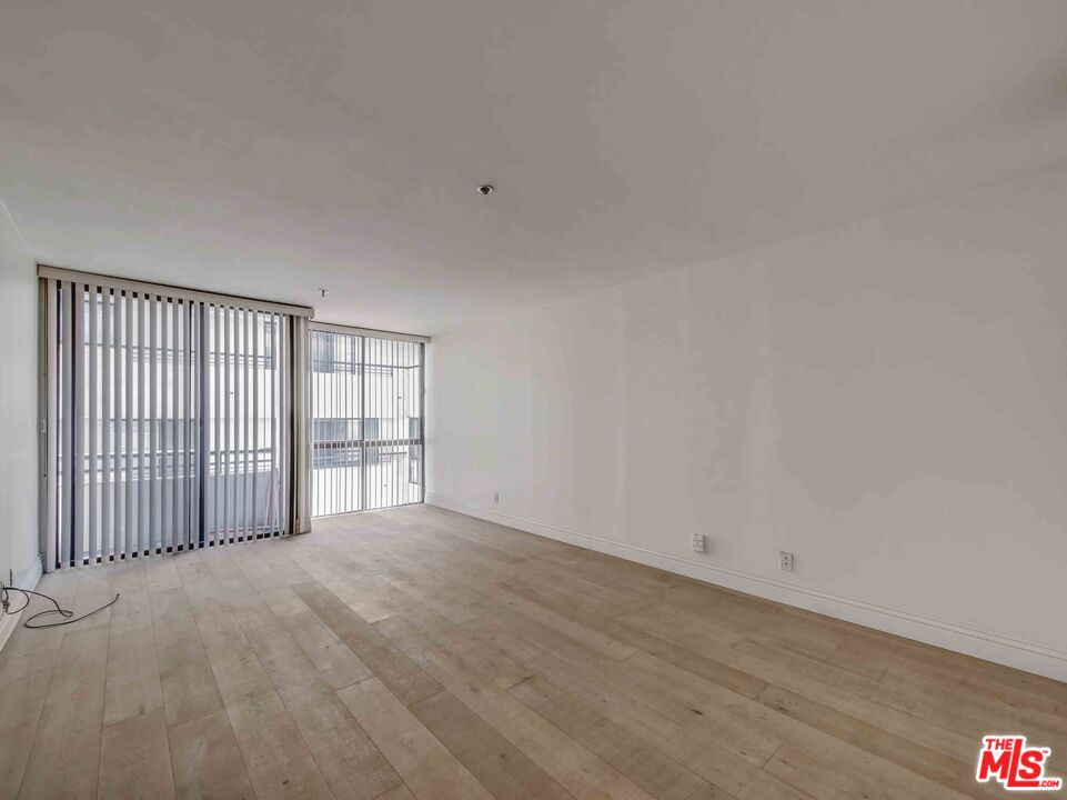 10660 WILSHIRE BLVD Unit: 608