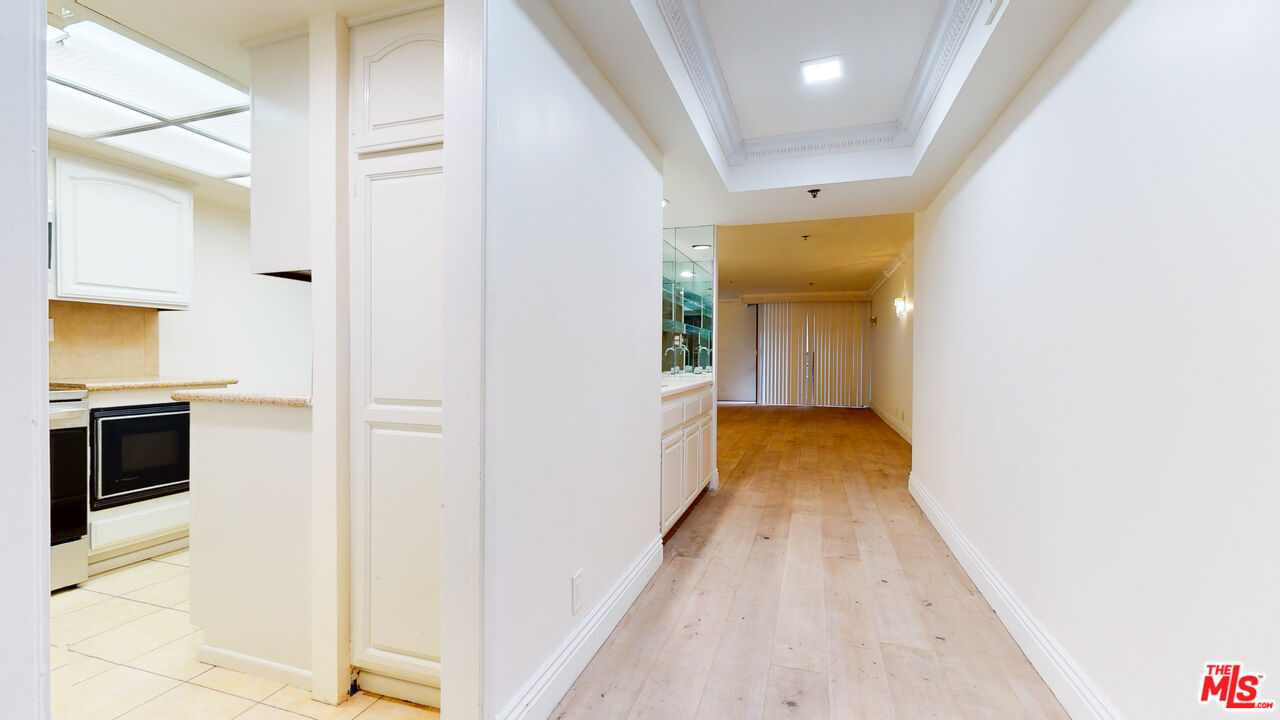 10660 WILSHIRE BLVD Unit: 608