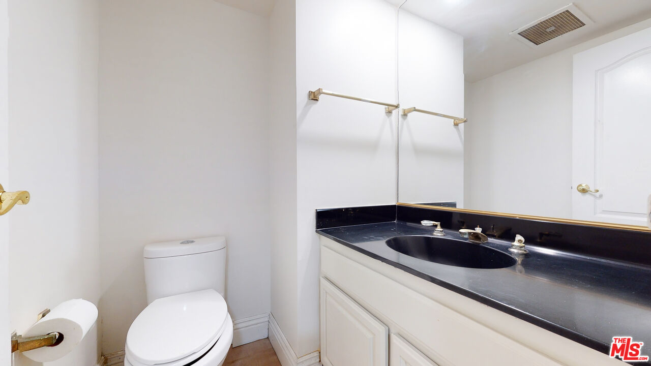 10660 WILSHIRE BLVD Unit: 608