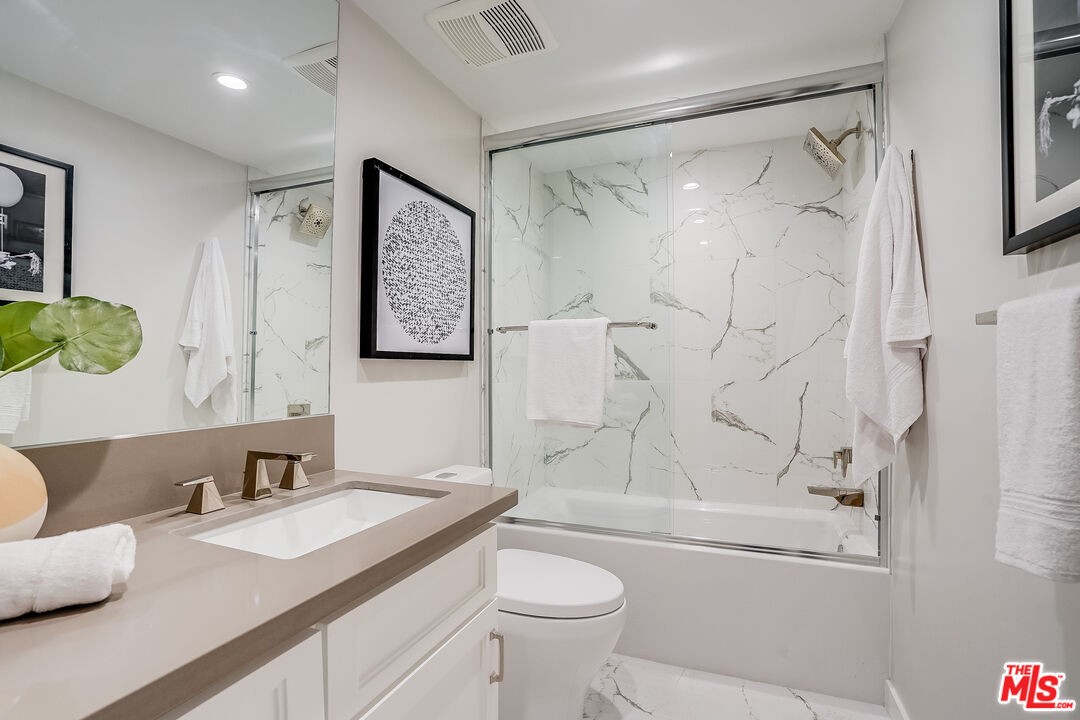 1470 Rexford Dr Unit: 207