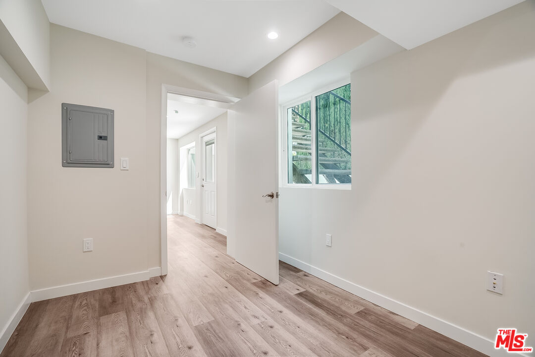 1470 Rexford Dr Unit: ADU