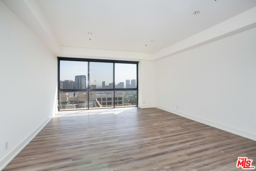 10750 Wilshire Blvd Unit: 1602