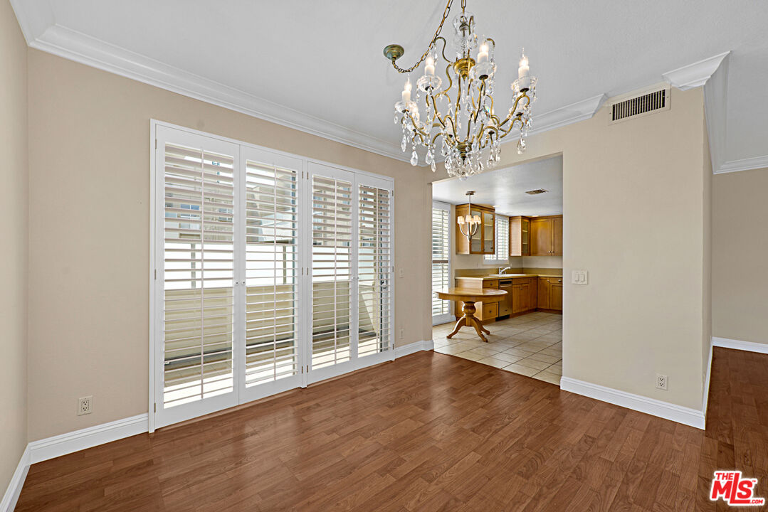 4949 Genesta Ave Unit: 306