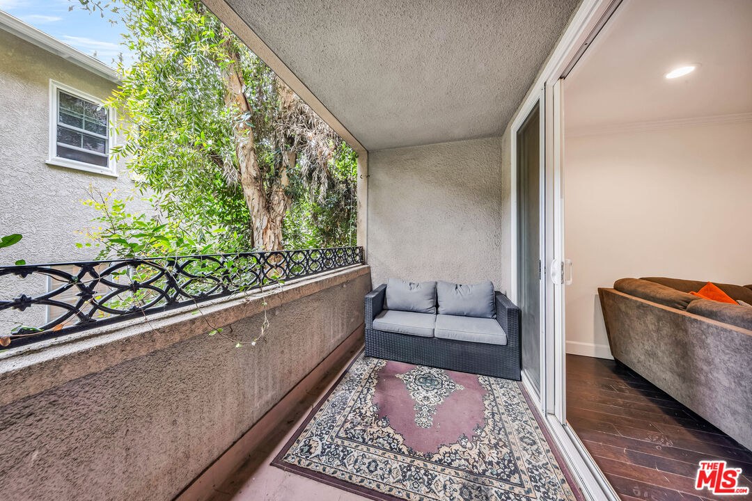 15248 Dickens St Unit: 103