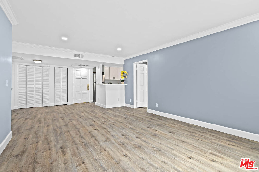 1527 9th St Unit: 202