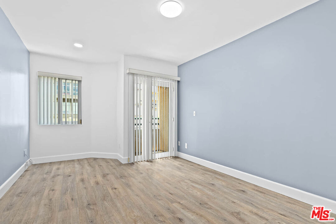 1527 9th St Unit: 202