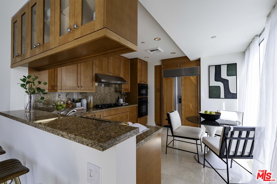 10727 Wilshire Blvd Unit: 806