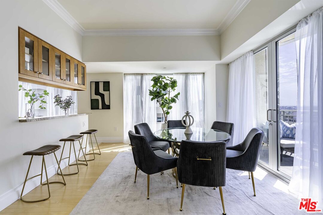 10727 Wilshire Blvd Unit: 806