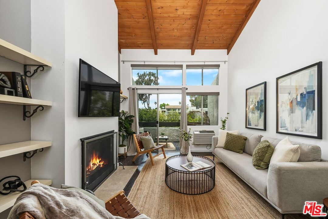 4900 Overland Ave Unit: 351