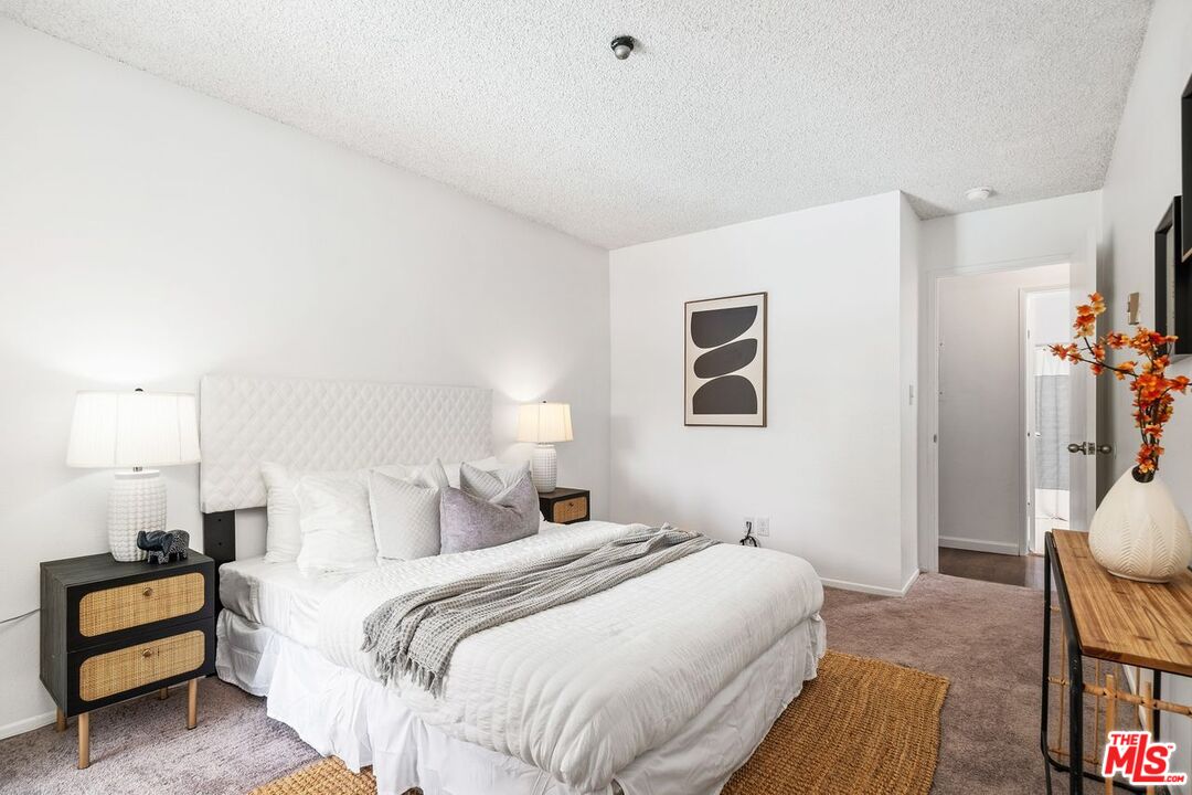 4900 Overland Ave Unit: 351