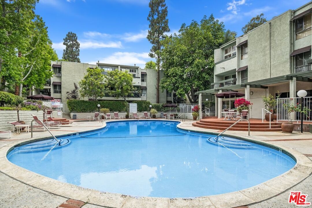 4900 Overland Ave Unit: 351