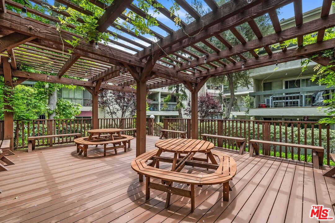 4900 Overland Ave Unit: 351