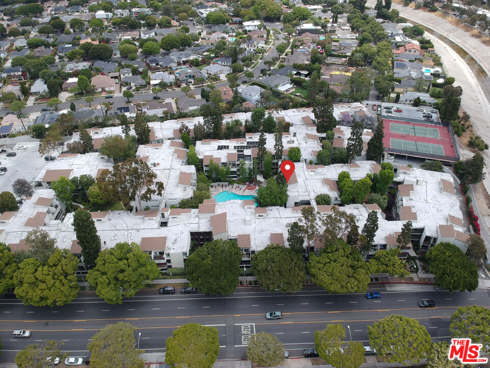 4900 Overland Ave Unit: 351