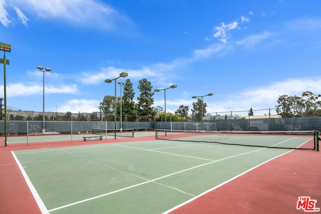 4900 Overland Ave Unit: 351