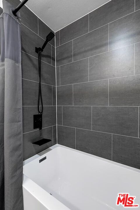 950 N Kings Rd Unit: 139