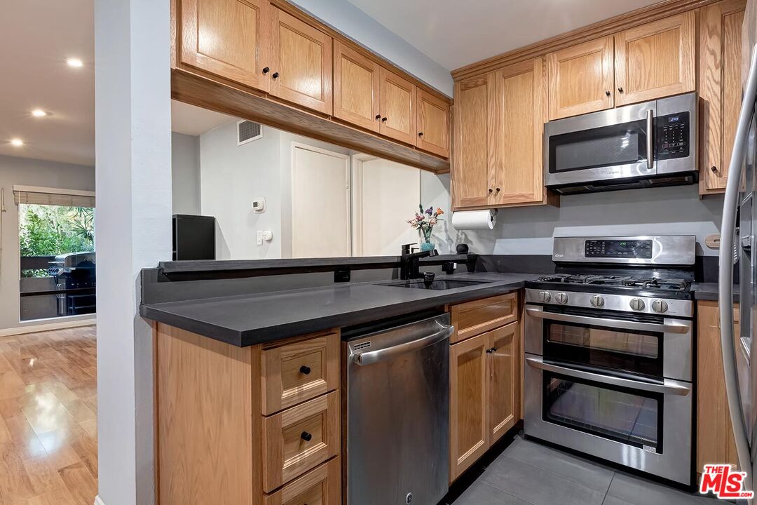 950 N Kings Rd Unit: 139