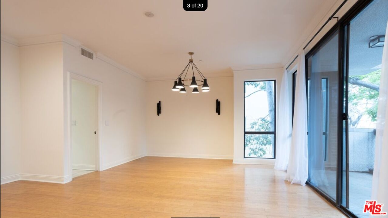 324 N Palm Dr Unit: 206