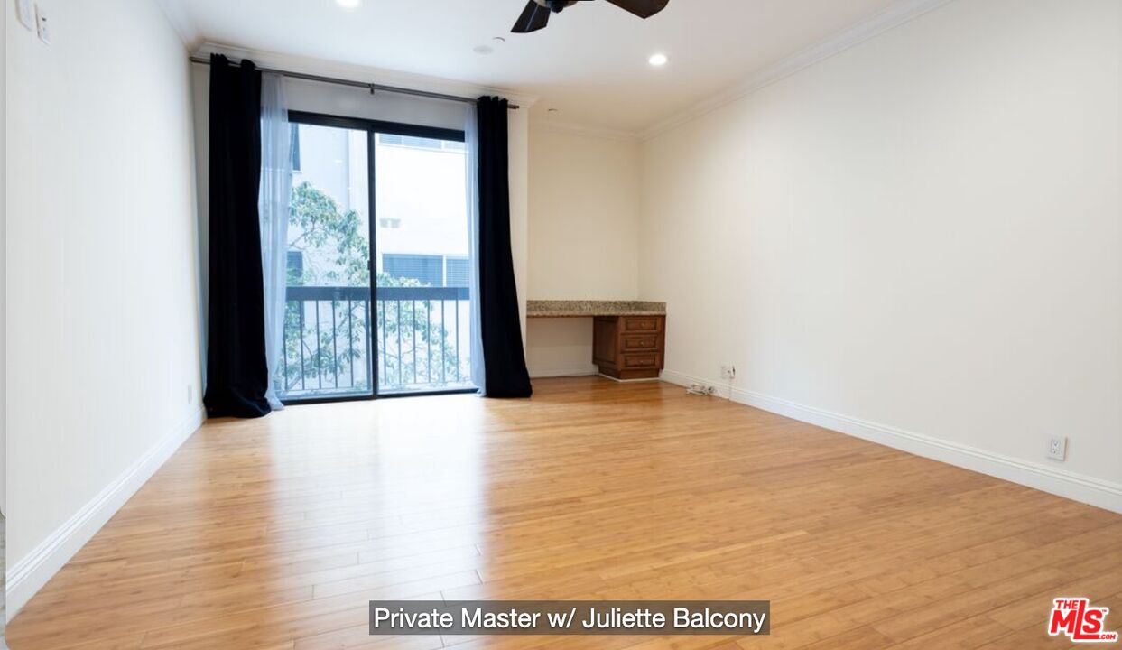 324 N Palm Dr Unit: 206