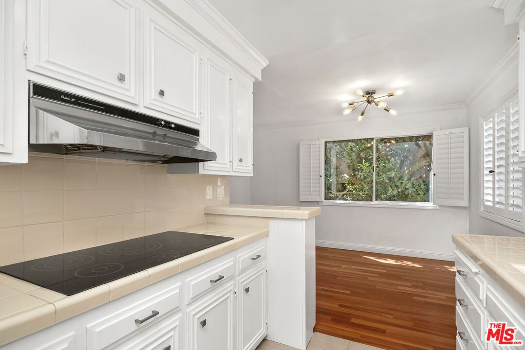 404 San Vicente Blvd Unit: 201