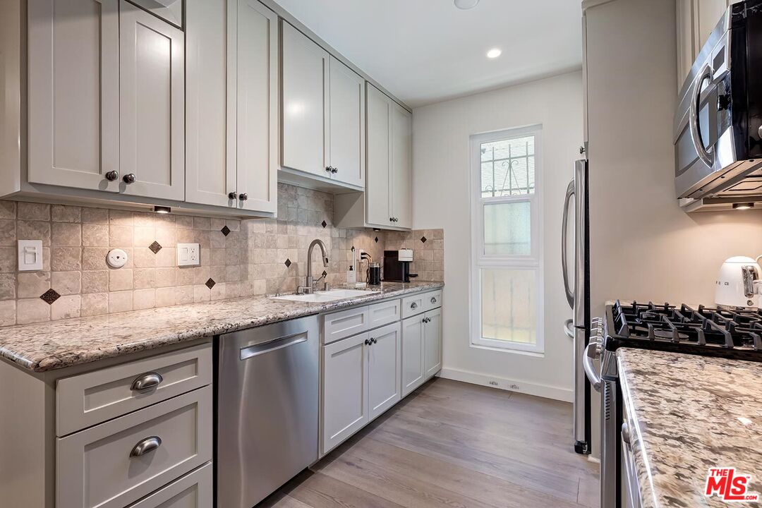 874 Hammond St Unit: 1