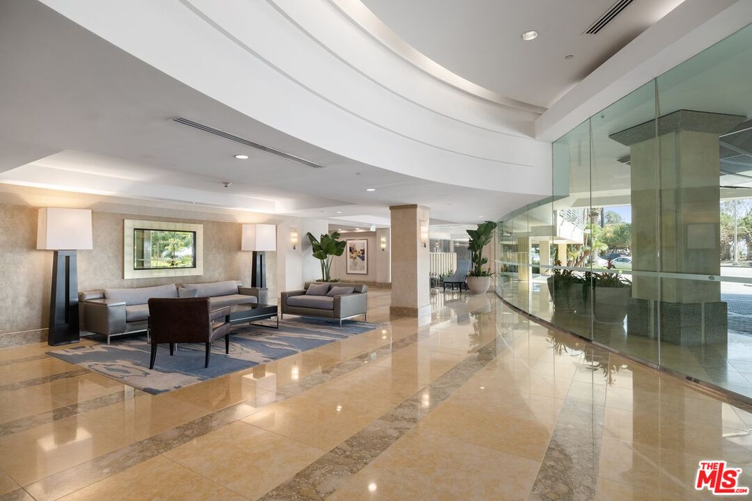 201 Ocean Ave Unit: 1804P