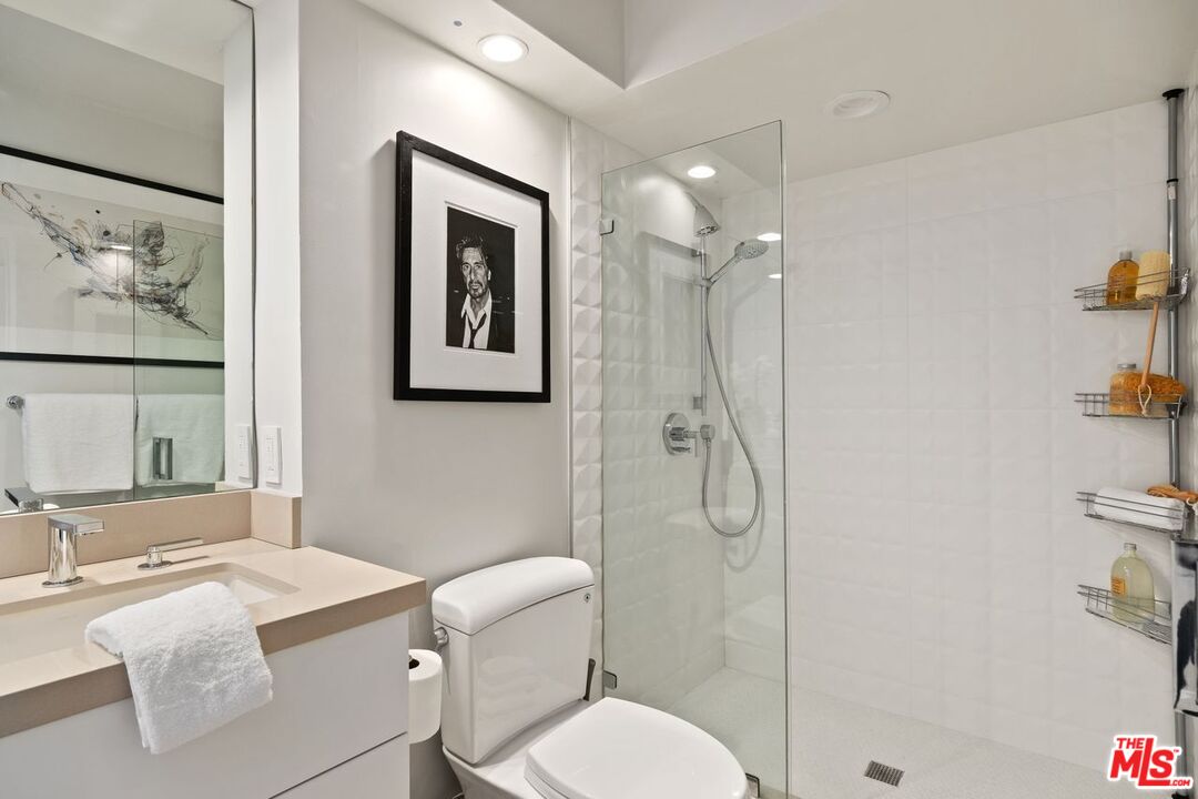 201 Ocean Ave Unit: 1804P