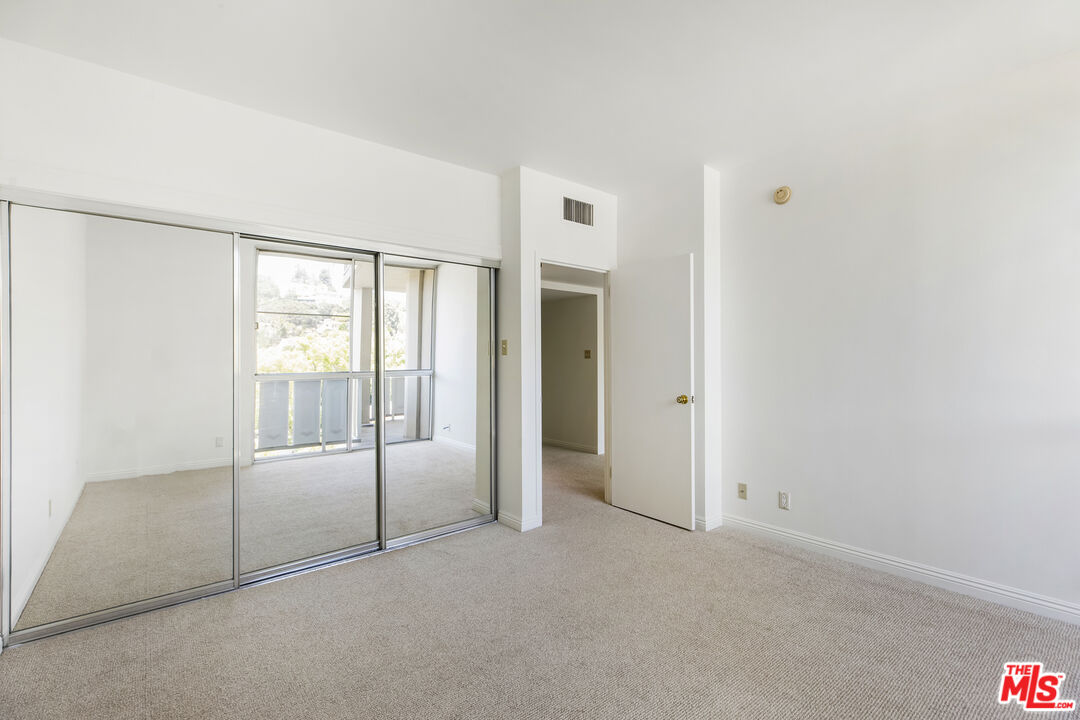 4455 Los Feliz Blvd Unit: 506