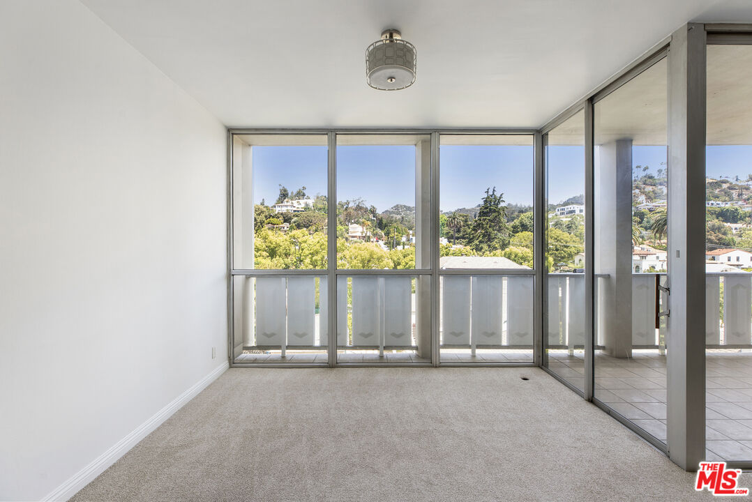 4455 Los Feliz Blvd Unit: 506