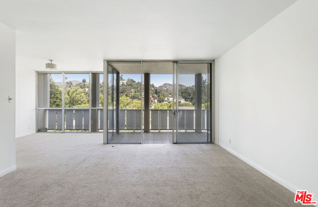 4455 Los Feliz Blvd Unit: 506