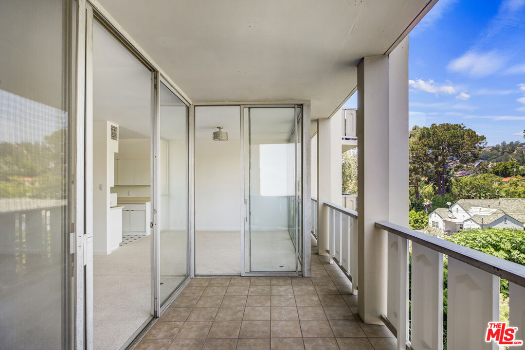 4455 Los Feliz Blvd Unit: 506