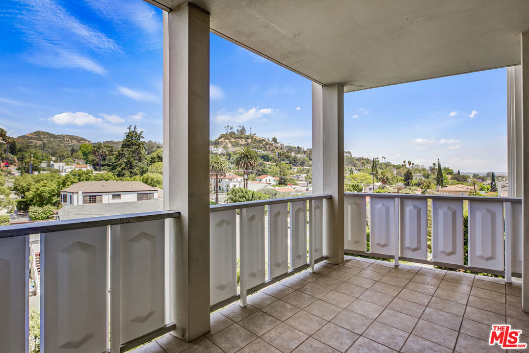 4455 Los Feliz Blvd Unit: 506