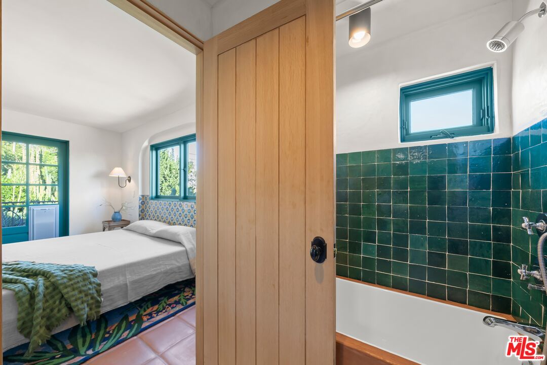 6132 Mount Angelus Dr