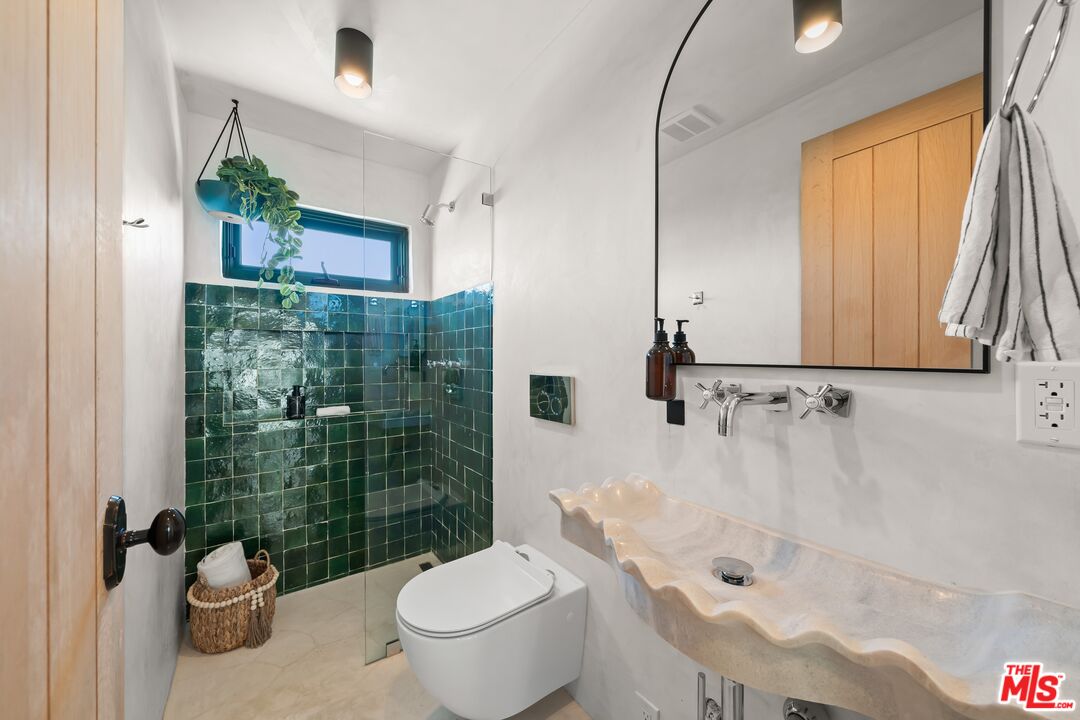 6132 Mount Angelus Dr