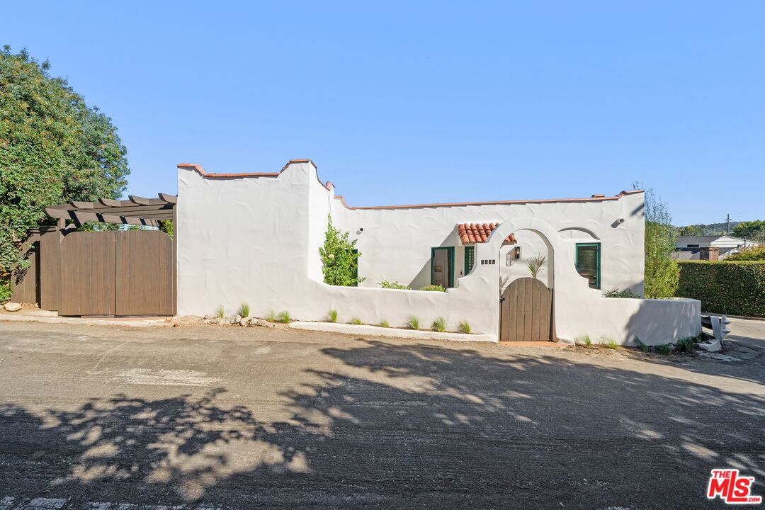 6132 Mount Angelus Dr