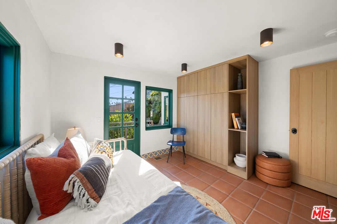 6132 Mount Angelus Dr