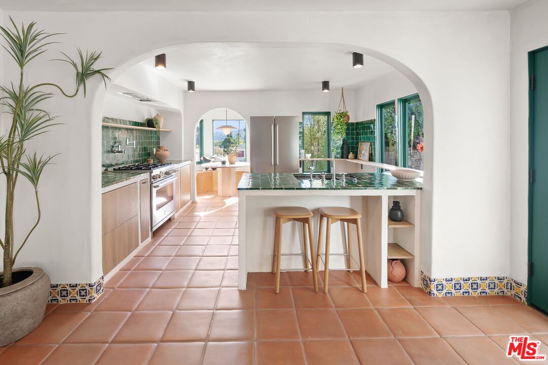 6132 Mount Angelus Dr